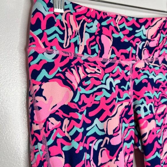 Lilly Pulitzer Bright Pink Lobstah Roll Luxletic Cropped Leggings Size S Women's - Picture 6 of 10